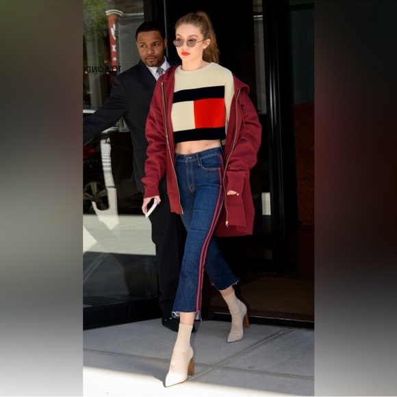 EUC Mother Women's Jeans with Red Stripe. Size 24 “the looker ankle fray” style - Picture 4 of 16